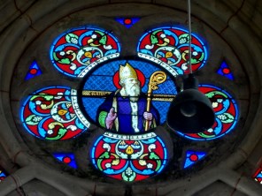 상리스의 성 레굴로_photo by Pierre poschadel_in the church of the Notre-Dame-et-Saint-Rieul in Rully_France.jpg